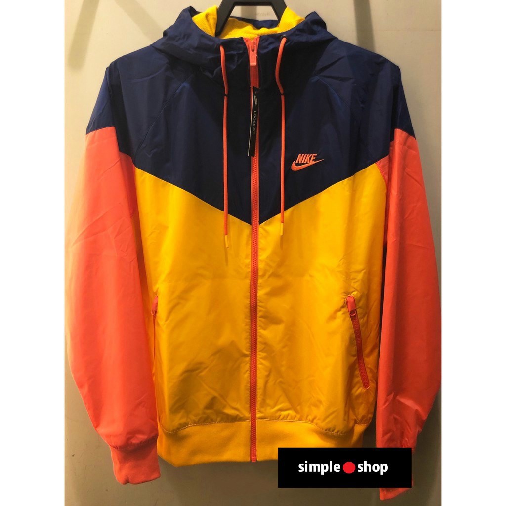 nike hooded jacket windbreaker