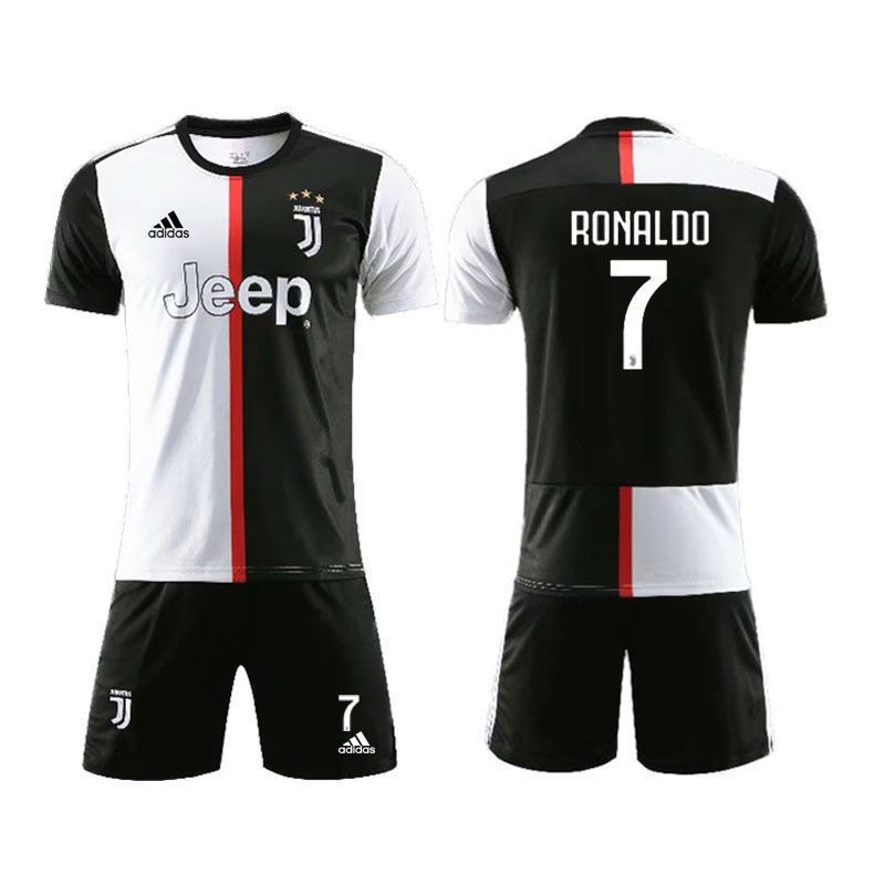 ronaldo football kit juventus