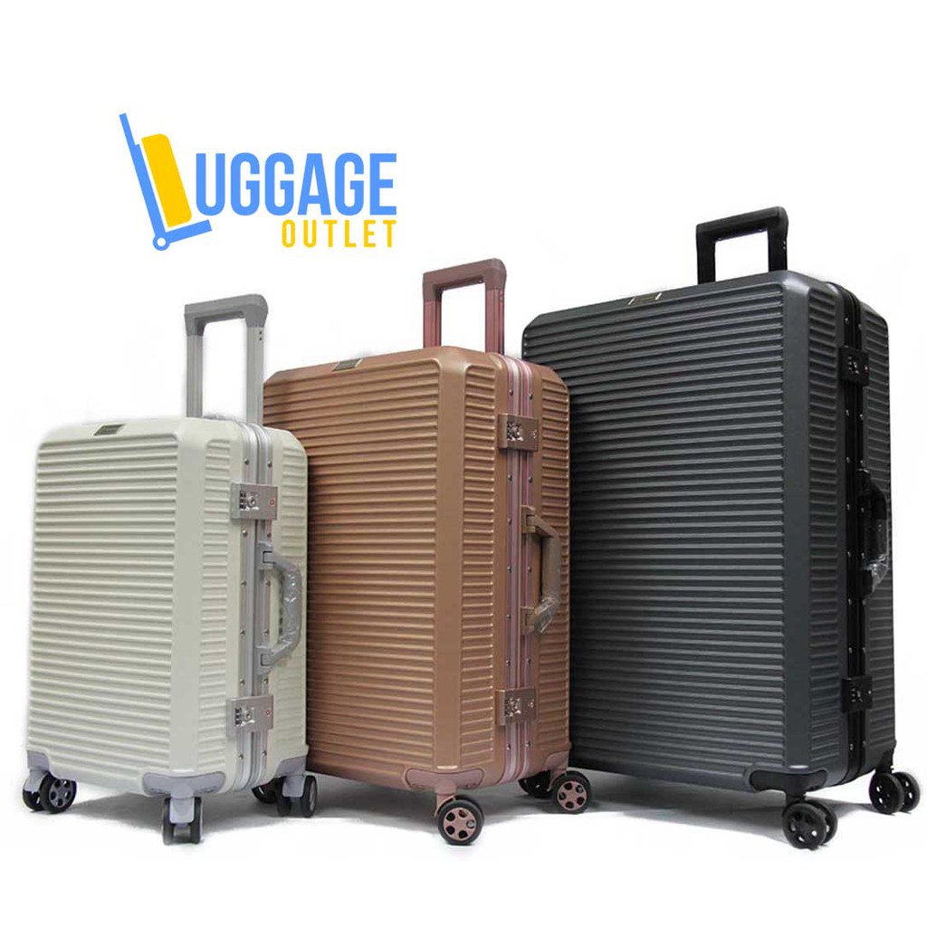 polycarbonate luggage