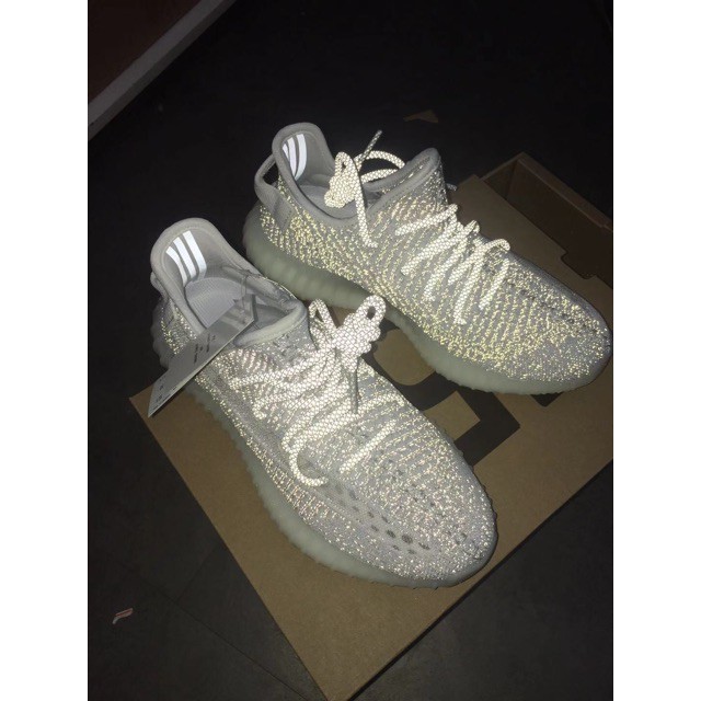 stock yeezy static