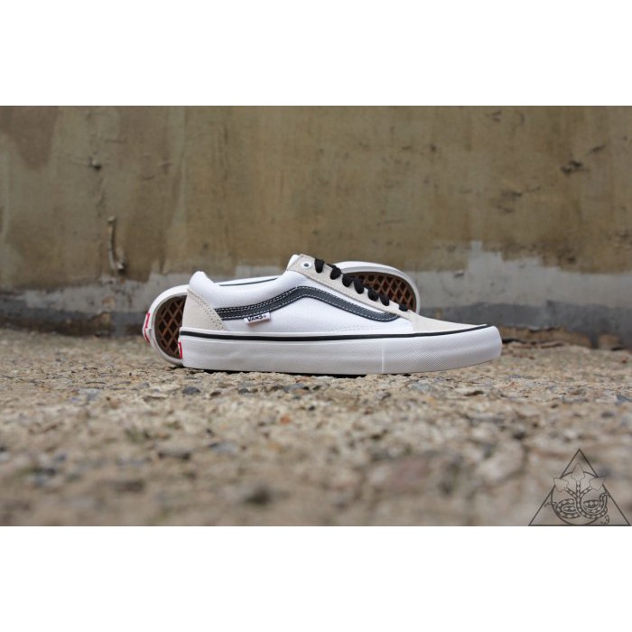 vans old skool pro white