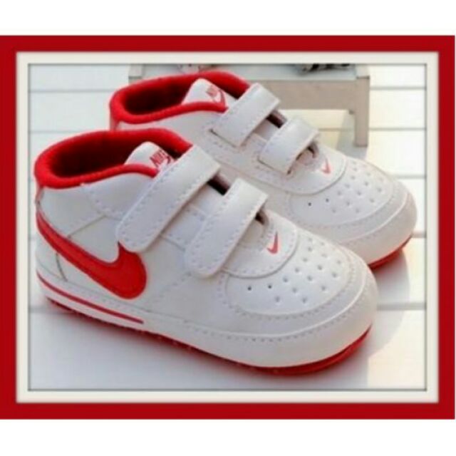 red baby nike shoes