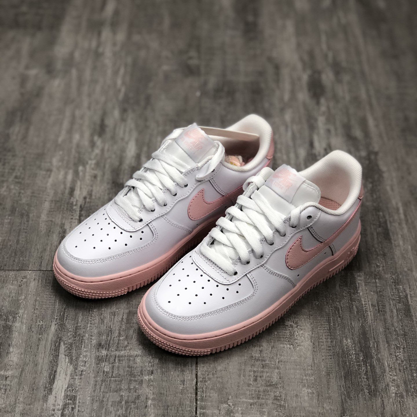 nike air force 1 womens in store