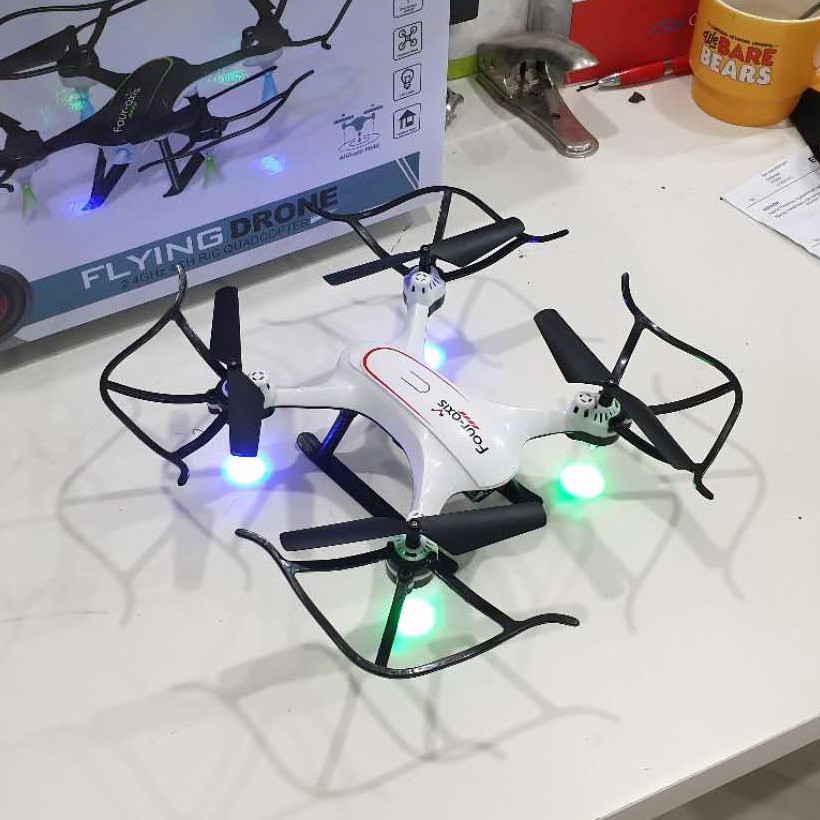 rc flying drone