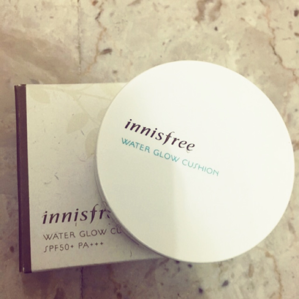 Innisfree Water Glow Cushion is rated the best in 12/2023 BeeCost
