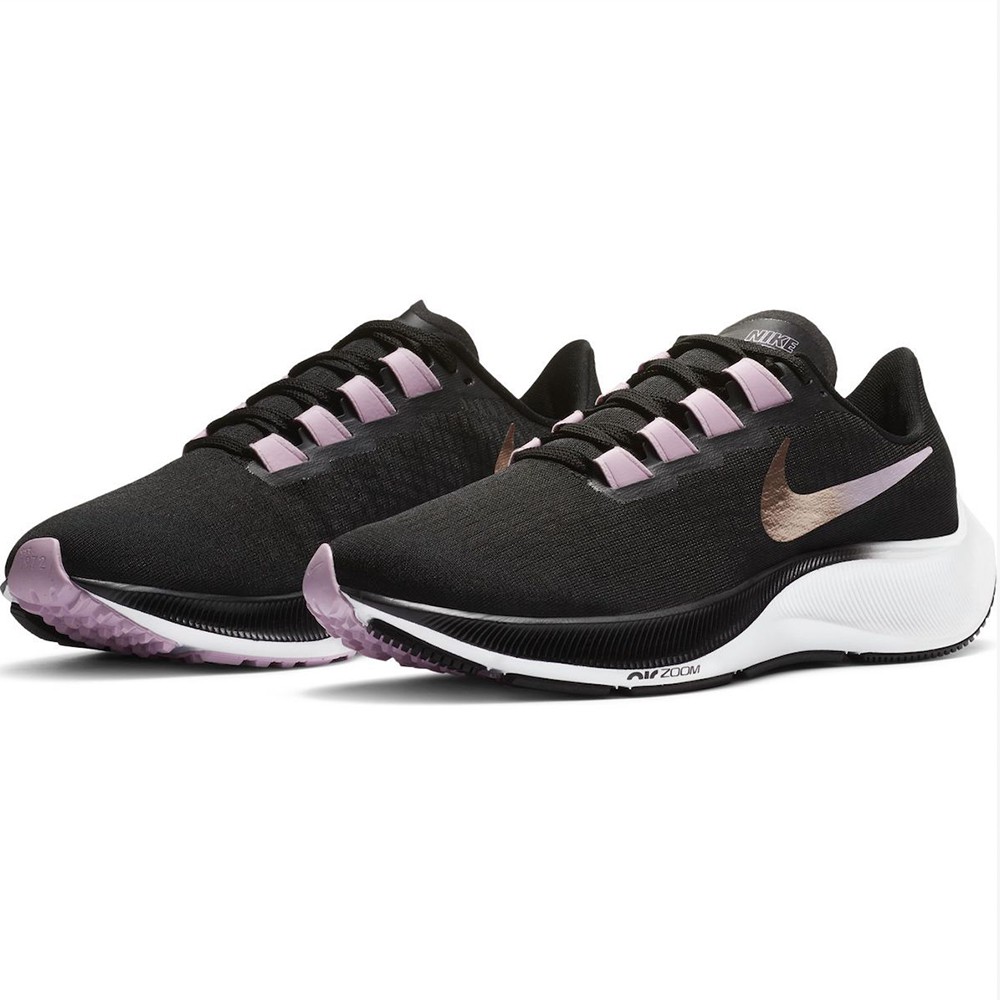 rose gold nike running shoes