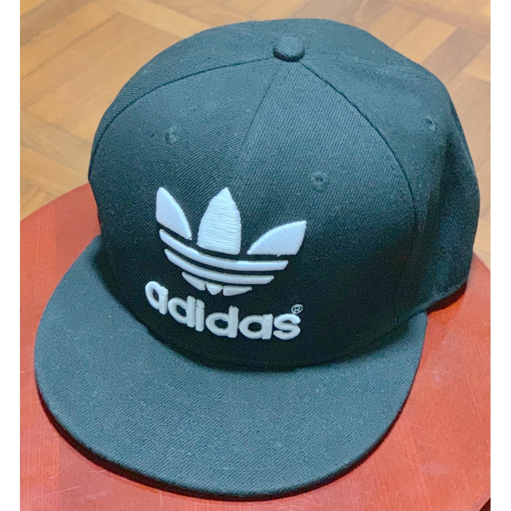 non adjustable baseball cap