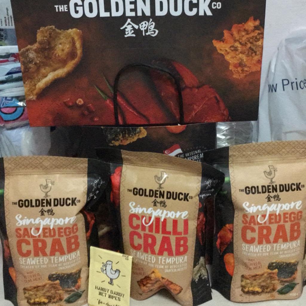 Golden duck chilli crab seaweed tempura/ salted egg tempura seaweed