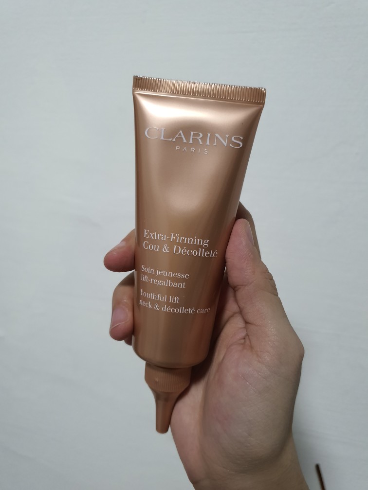 clarins youthful lift neck