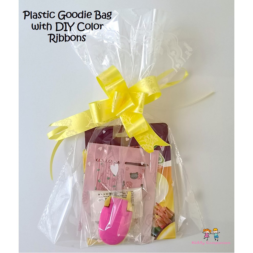 small plastic gift bags