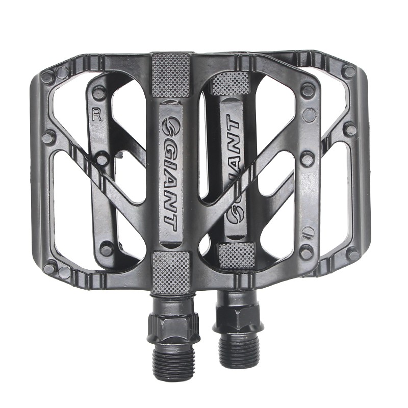 giant mountain bike pedals