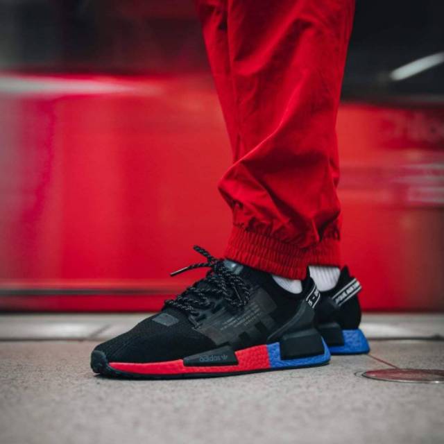 adidas nmd r1 black blue red