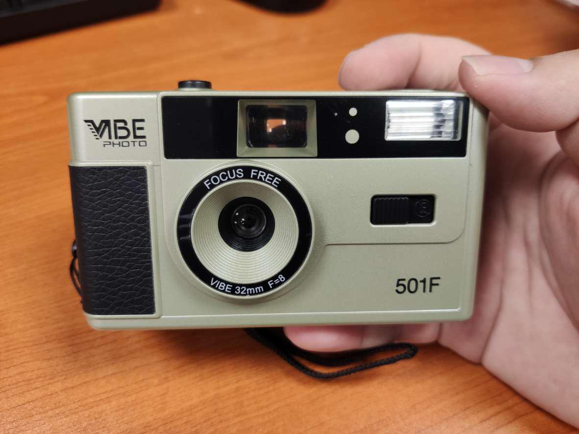 Vibe Photo 35mm Film Camera 501F Free Pouch included Shopee Singapore