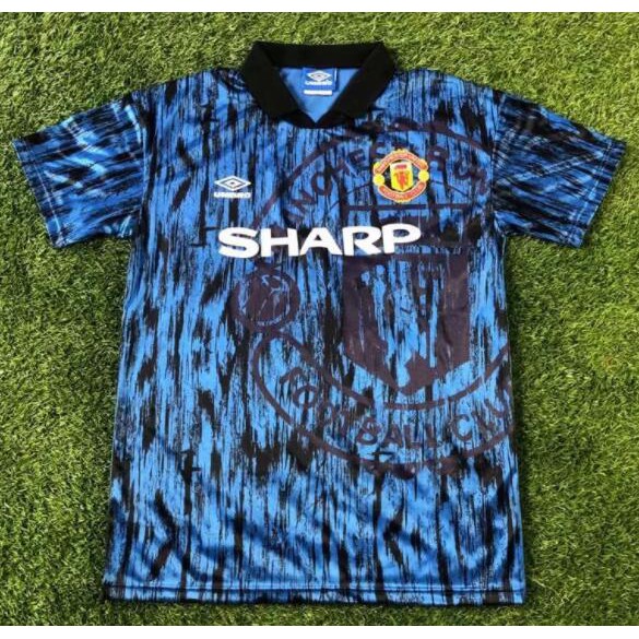 retro united top