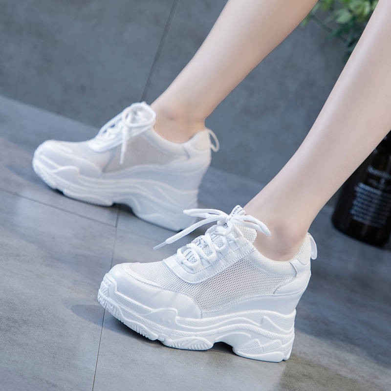 Kasut Perempuan Kasut Putih Kasut Wanita Bernapas Kecil Kasut Sukan 2020 Musim Panas Kasual Baru Kasut Lama Liar Meningkat Dalam Kasut Wanita Shopee Singapore