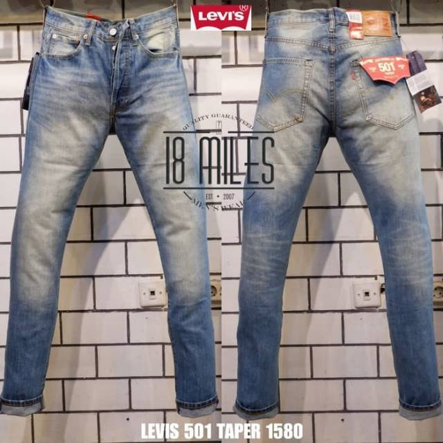 levi's slim fit tapered