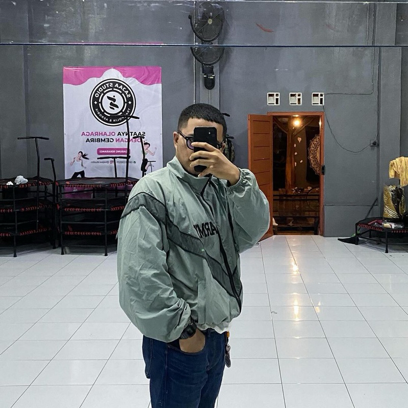 bg