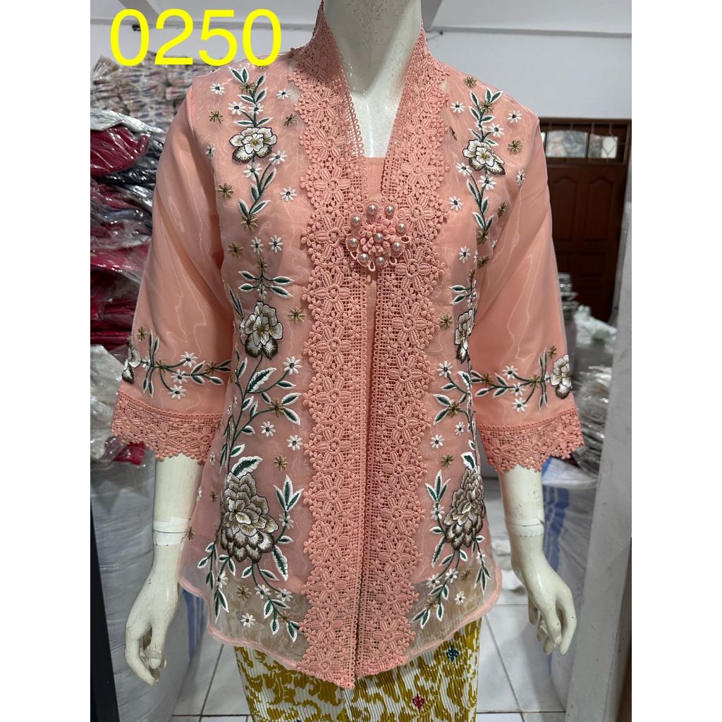 0244 kebaya rompi bordir timbul kombinasi brukat alexuez premium