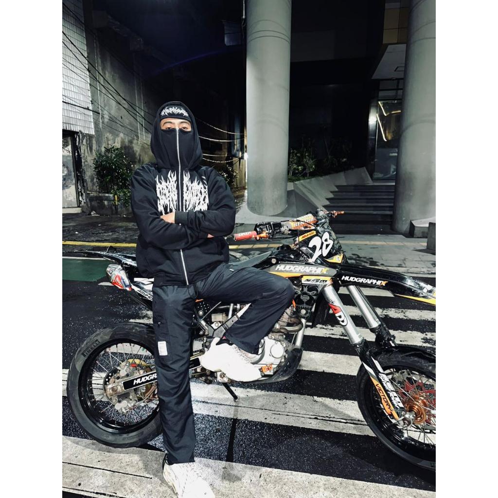 bg