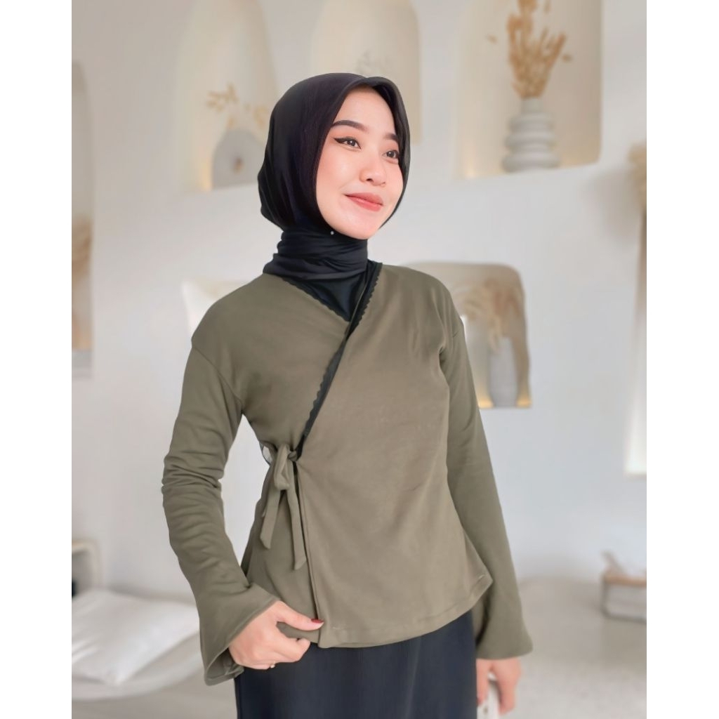 Laluna Blouse By Vausty Official / Vintage Blouse / Korean Style / Blouse Wanita / Jahitan Premium