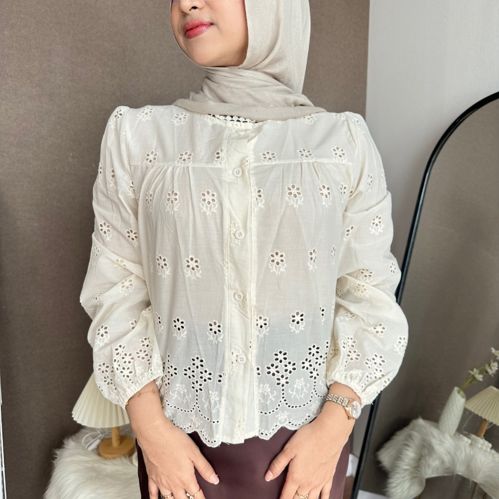 KIWI[CALLA] blouse atasan wanita lengan panjang balon renda motif bunga
