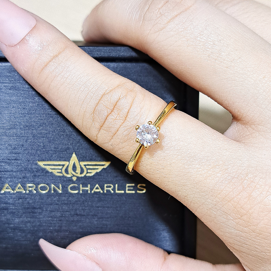 AARON CHARLES Engagement Ring with Main Stone Cubic Zirconia ✨
