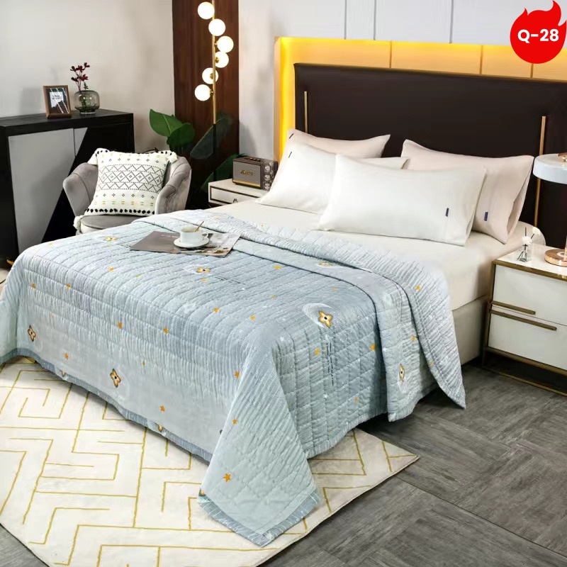 TATA DEPARTMENT NEW Comforter Blanket Hotel Quality Quilted Double and Queen Size blanket kumot