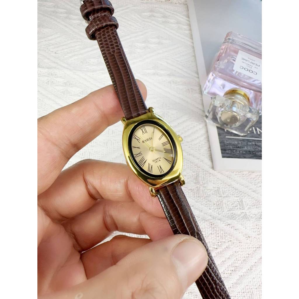 Korean elegant watch for women Fashion light strap Simple student gold vintage quartz watch gift