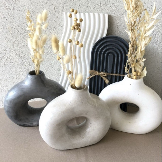 Small donut vase for dried flower and home decor