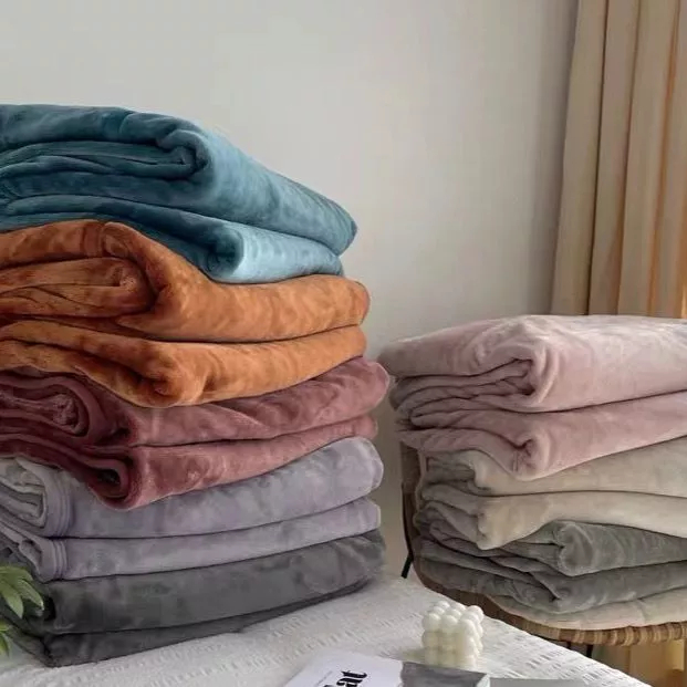 TNC Good Quality Super Comfy Soft And Warm Plush Blanket Microfiber Blanket(100x180 Cm)/(Kumot)