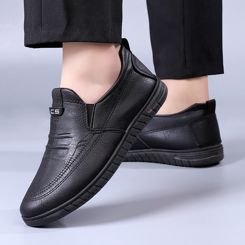 Brand new men's genuine leather slip-on shoes, business casual soft-soled round-toe driving shoes