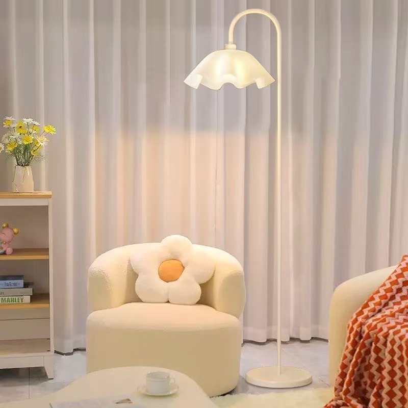 NEW White Style Floor Lamp with Pleated Lampshade Study Lamp Retro Living Room Bedroom Desk Lamp