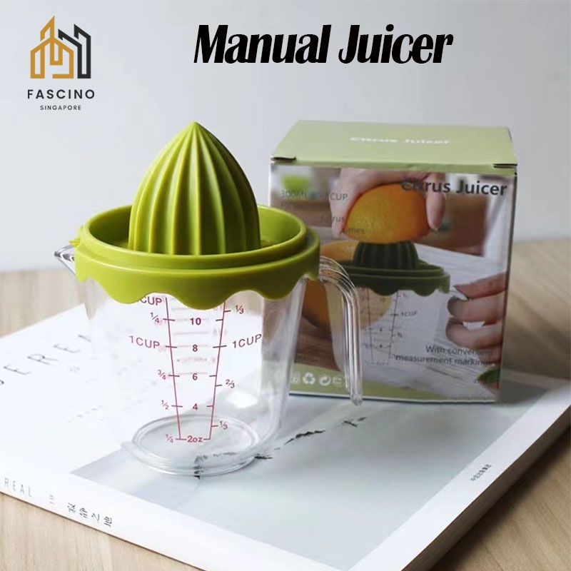 【SG】Lemon/Orange/Citrus Manual Hand Juicer/Squeezer with Builtin