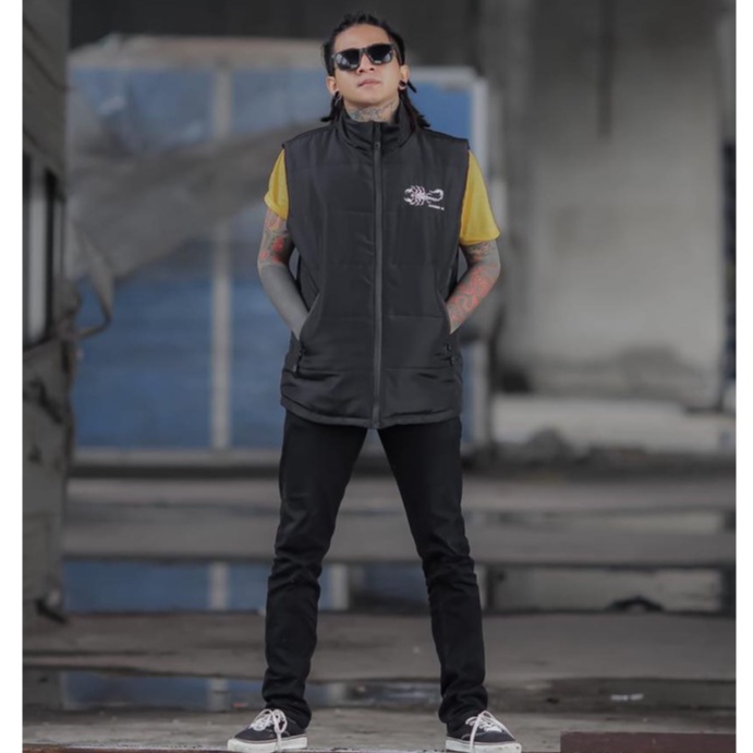 bg