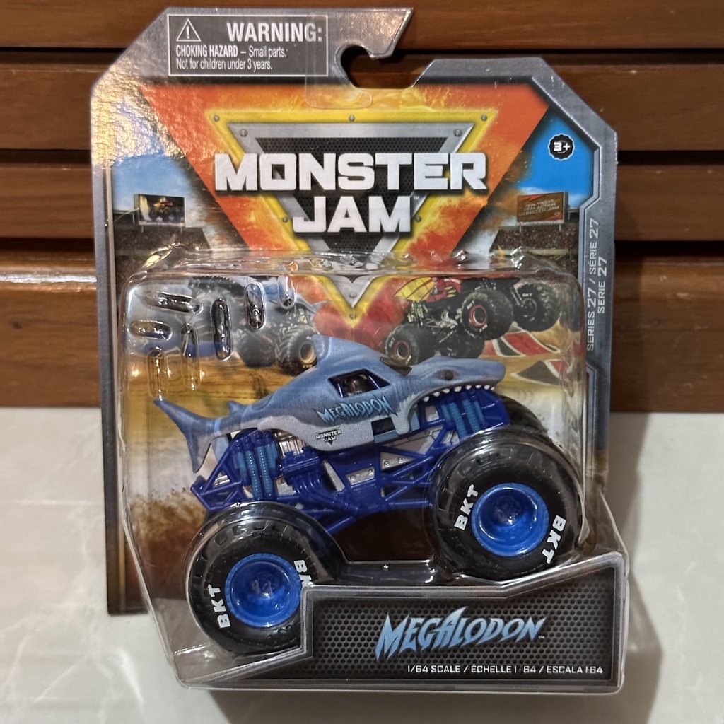 2022 Monster Jam Mix 27 Diecast 1:64 Excalibur Megalodon Avenger Grave ...