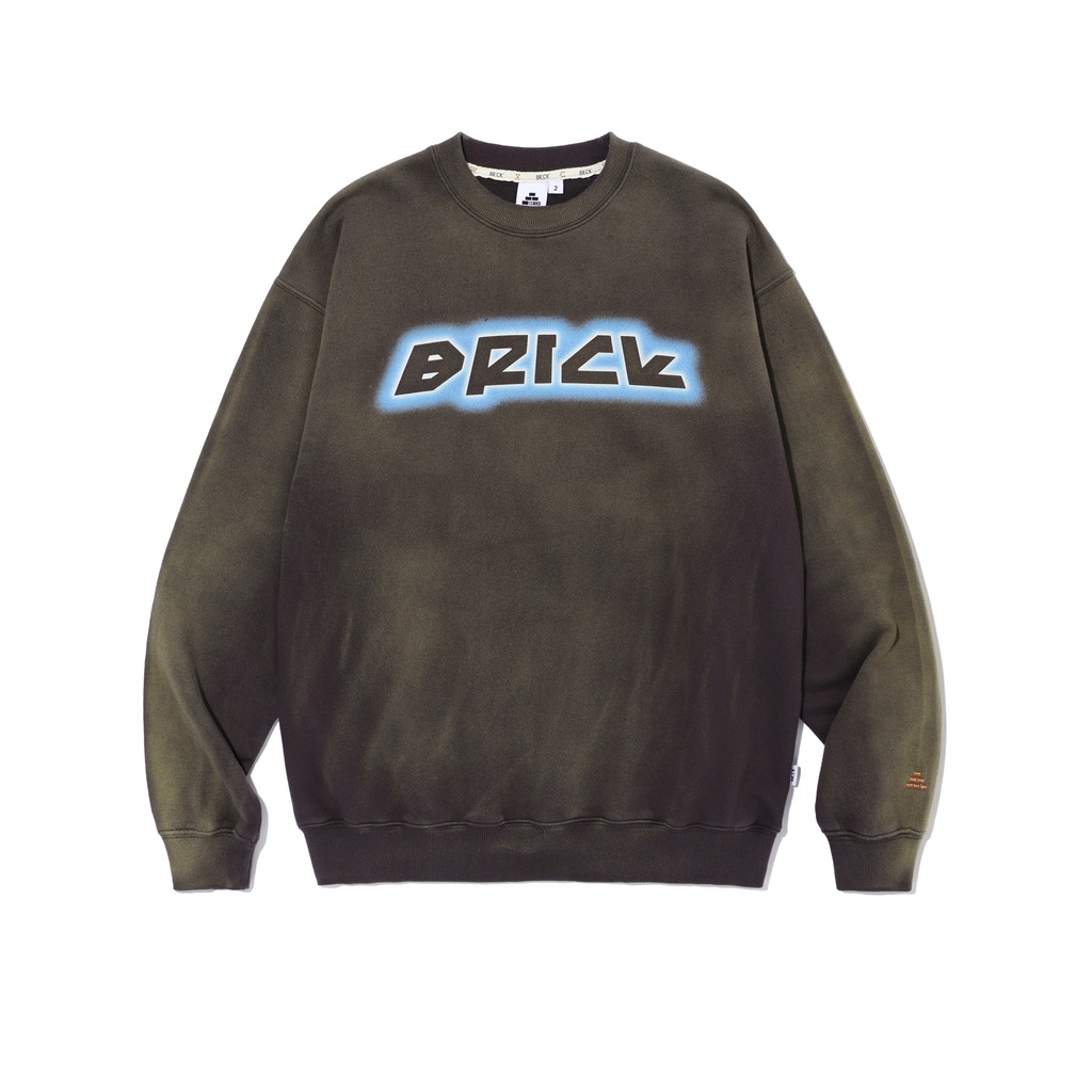 [BRICK] SUNFADED FLASH LOGO SWEATSHIRTS(CHARCOAL) | Shopee Singapore