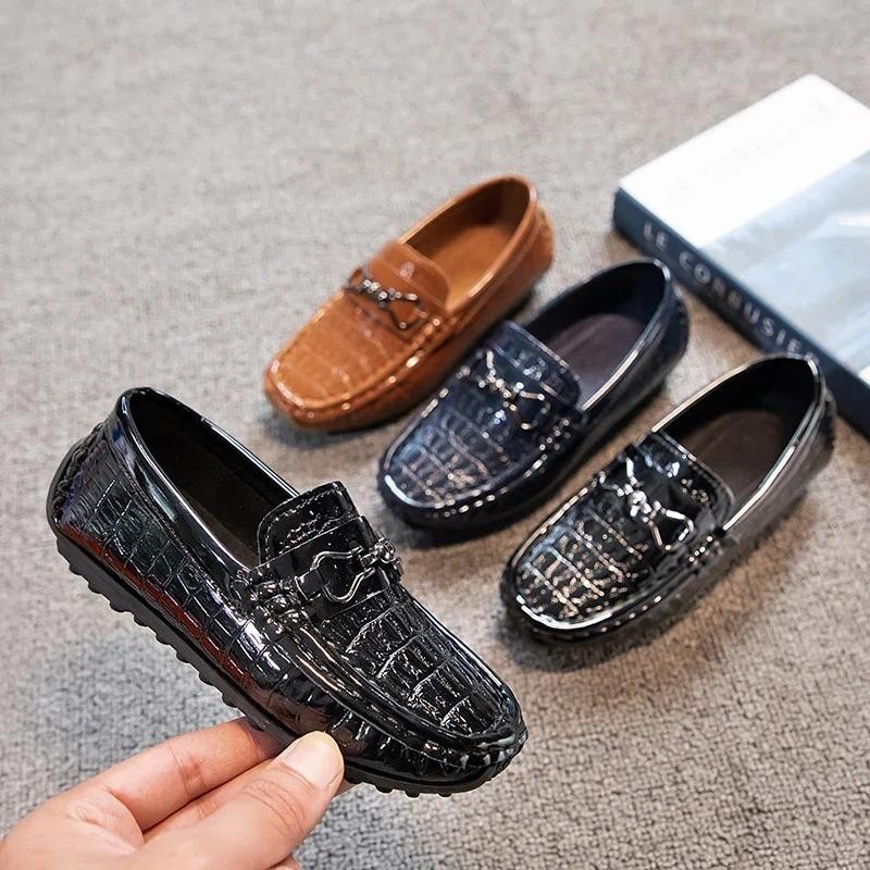 Boys Leather Shoes Round-toe Flat Soft Kids Fashion Casual Loafers Glossy Metal Buckle Children Mocc