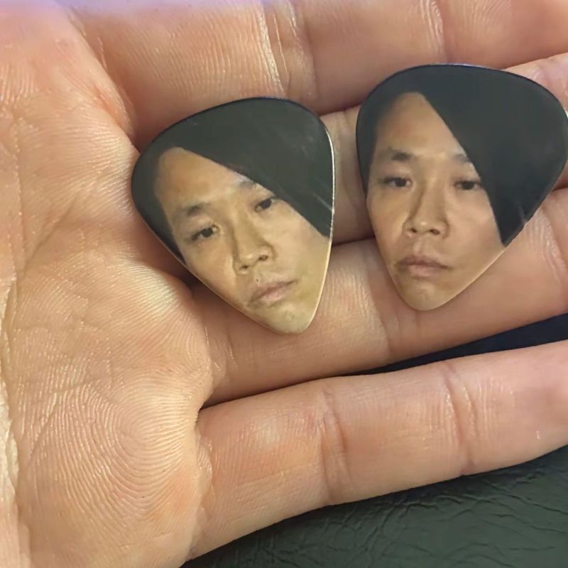bg