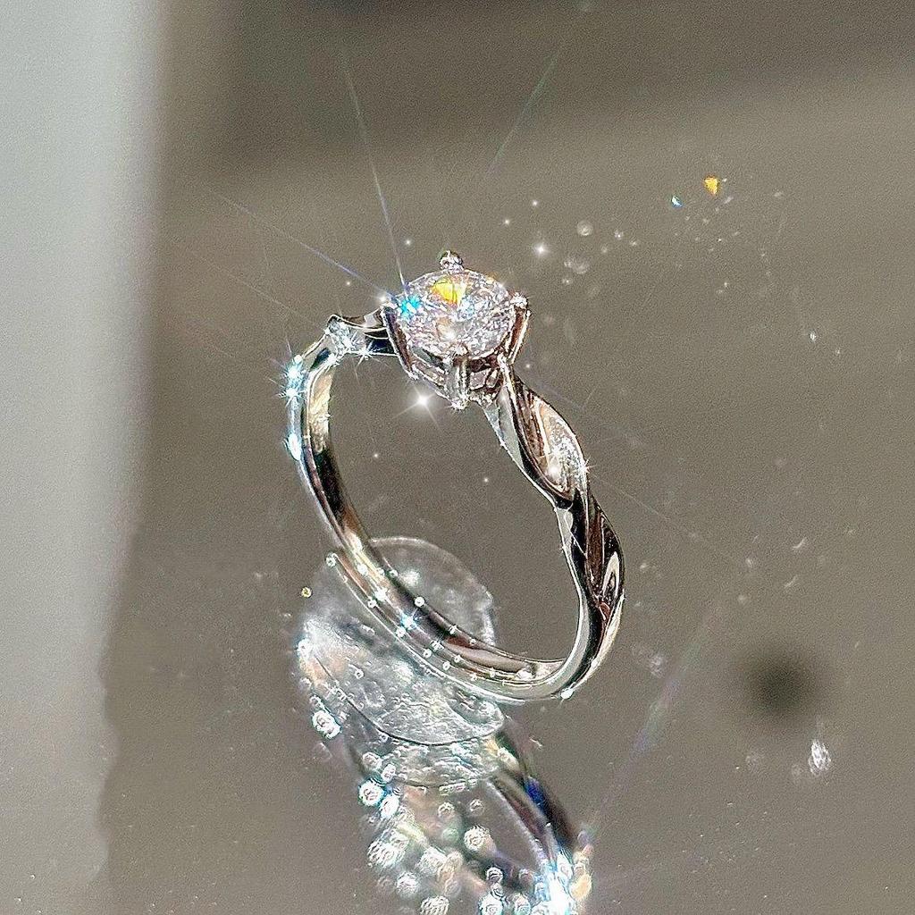 Nhẫn Nữ Thời Trang Đính Đá Moissanite Cao Cấp - Trang Sức Thiết Kế Tinh Xảo  Sang Trọng Thanh Lịch