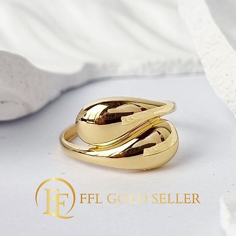 Teardrop Ring | 18k Gold Ring for Women | Size 5-9 | Yellow Gold and White Gold |