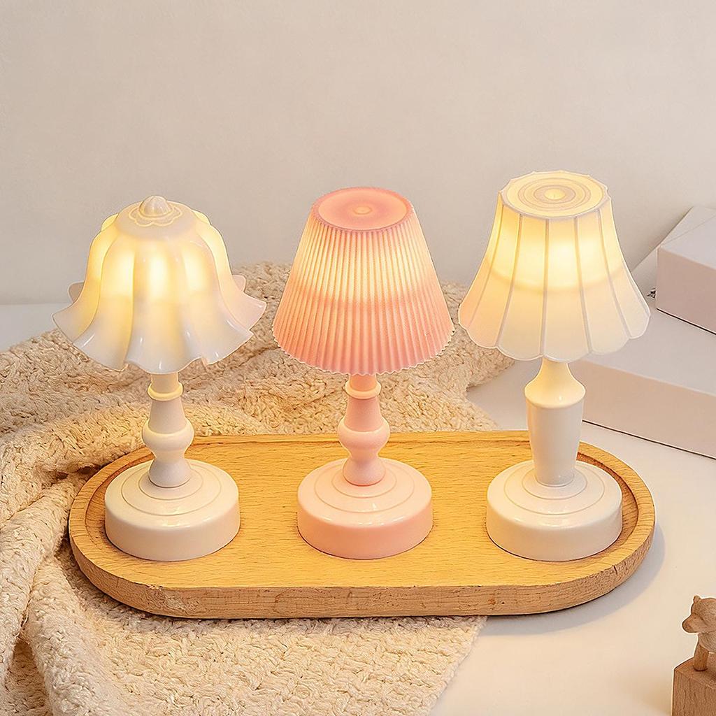 Retro Night Light Table Lamp Bedroom Bedside Lamp Dormitory Creative Desktop Ornament Birthday Gift