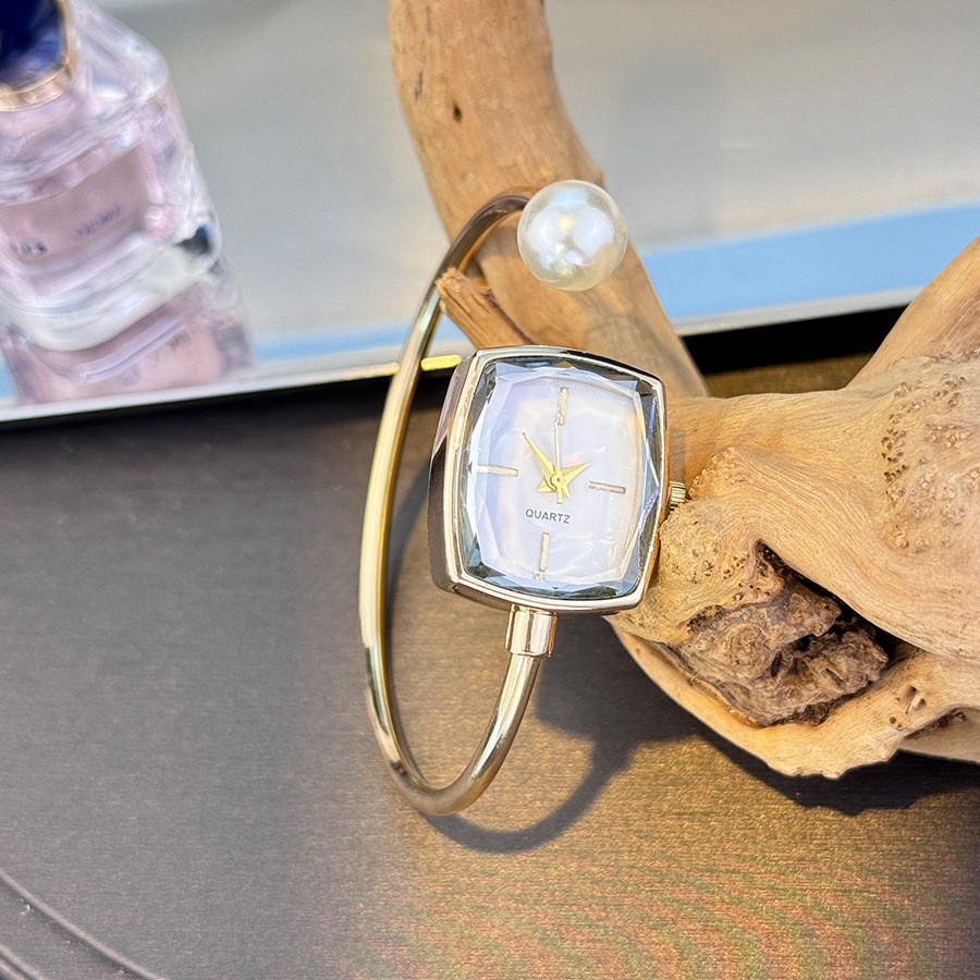 Women Fashion Small Bangle Bracelet Watches Exquisite Square Dial Pearl Diamond Quartz Wristwatch Hi