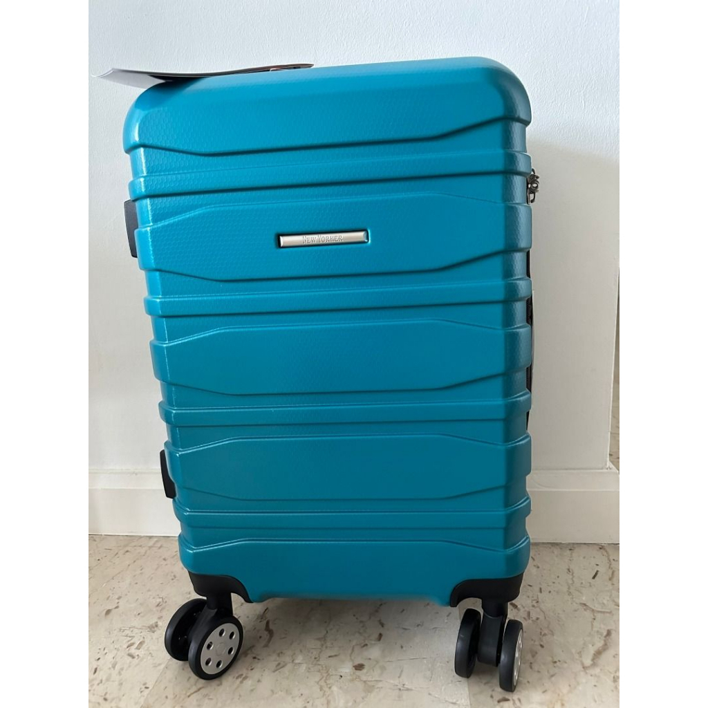 20 inch New Yorker cabin luggage suitcase Samsonite Tumi American