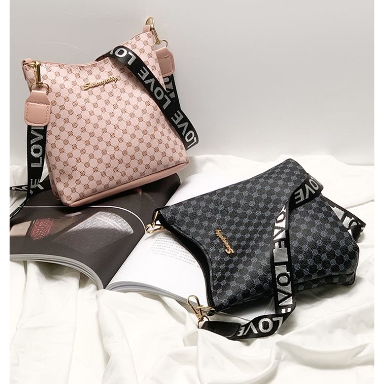 Korean Fashion Hobo Sling Bag – Casual Shoulder Bag for Women, Trendy Everyday Ladies Handbag