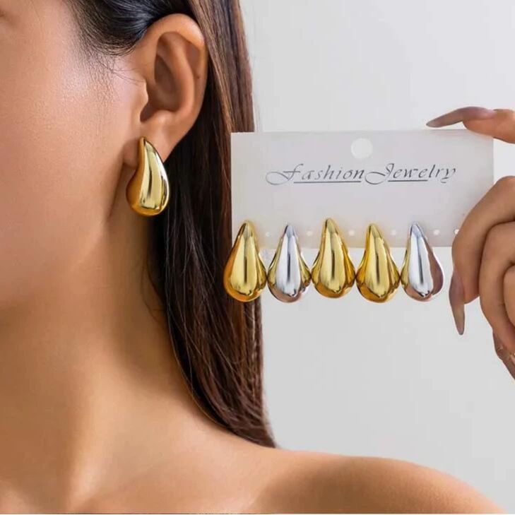 Gold Plated Vintage Teardrop Earrings 1 Pair Punk Style Minimalist Smooth Comma Hoops for Women, For