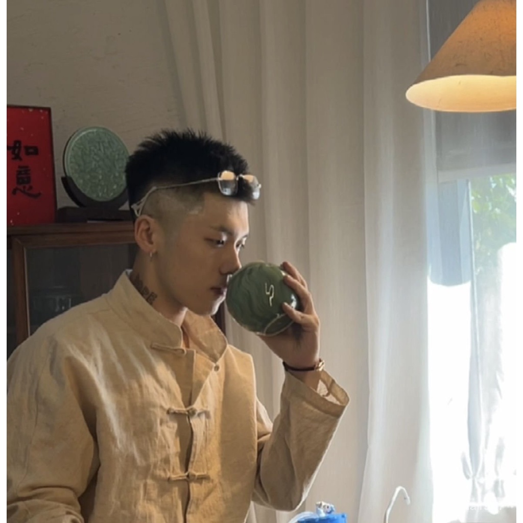bg