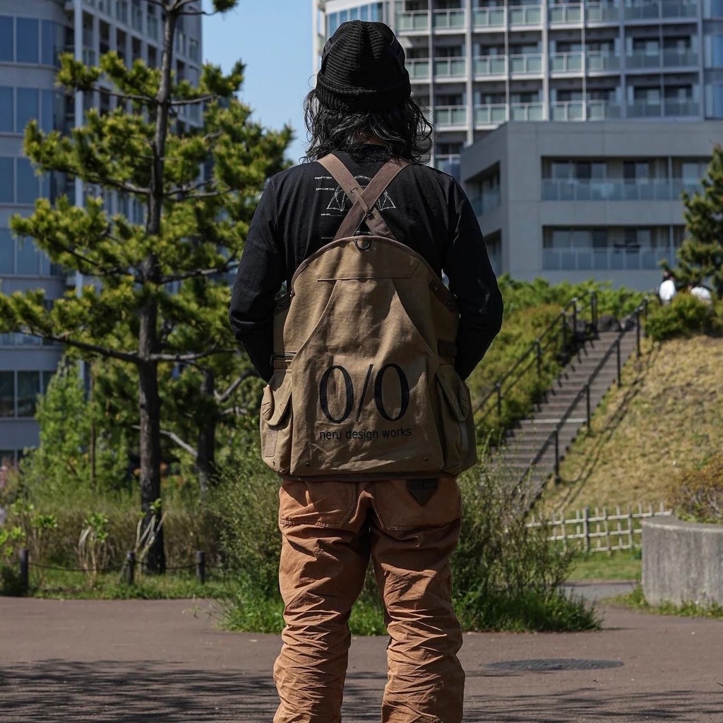 bg