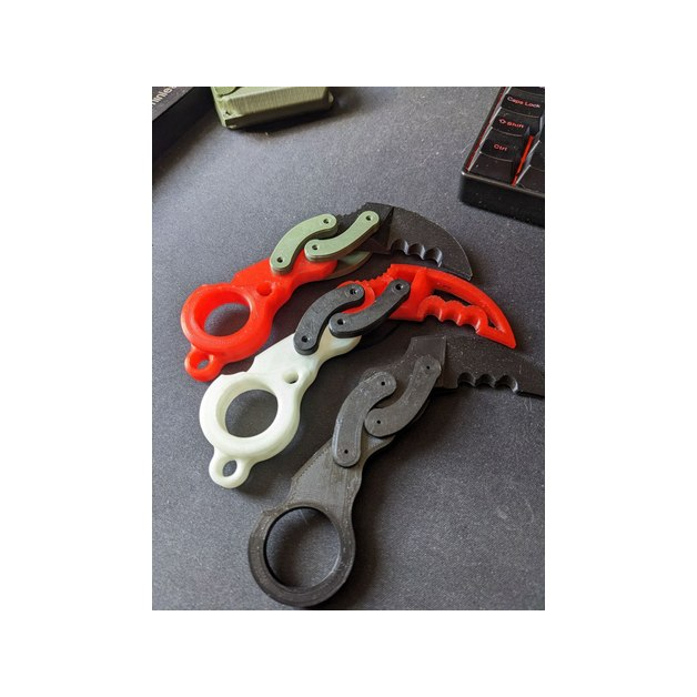 Đồ chơi Krambit Figet giảm stress, trưng bày trang trí