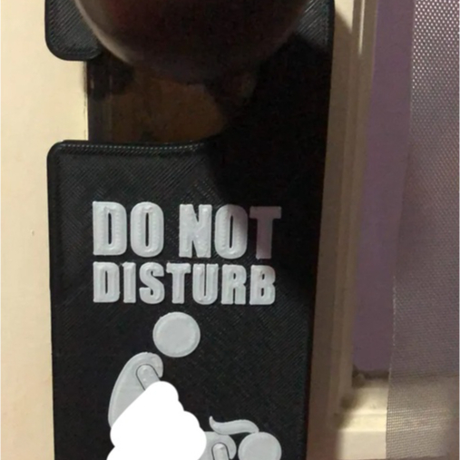 Phụ kiện treo tay nắm cửa không làm phiền ngộ nghĩnh