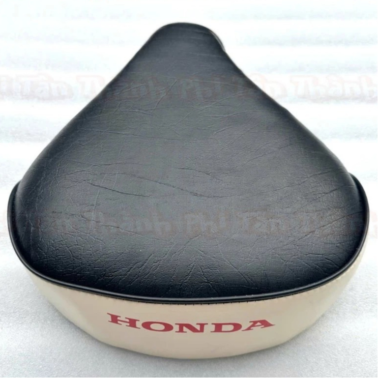 YÊN TRƯỚC XE CUB HÀNG ĐẸP 78 - 79 ( TRẮNG ĐEN ) ĐỆM SAU MÀU ĐEN